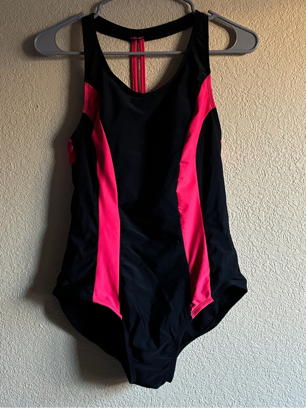 Catalina Women’s One Piece Swimsuit Size M 8-10 Black Athletic Tank